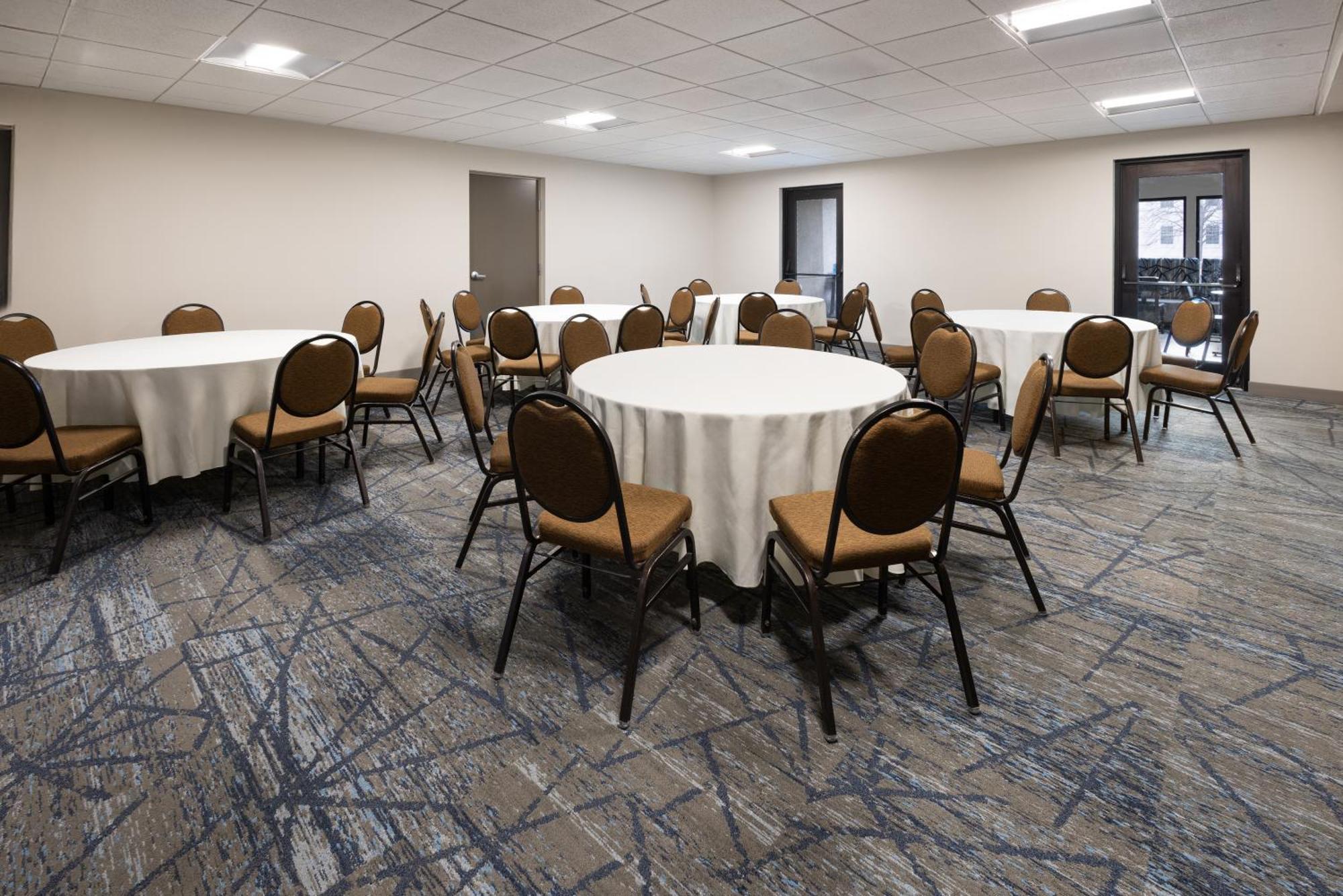 Holiday Inn Express & Suites Leesburg - Historic District By Ihg Dış mekan fotoğraf